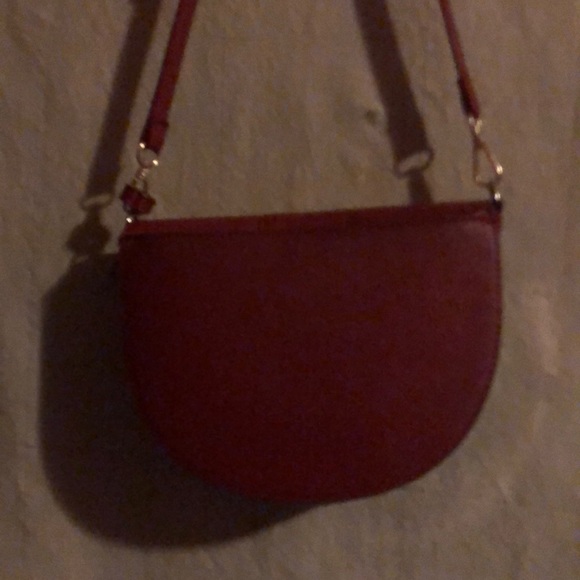 Pretty red purse 🥰 - Picture 2 of 8